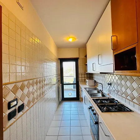 Leonardo House * רומא